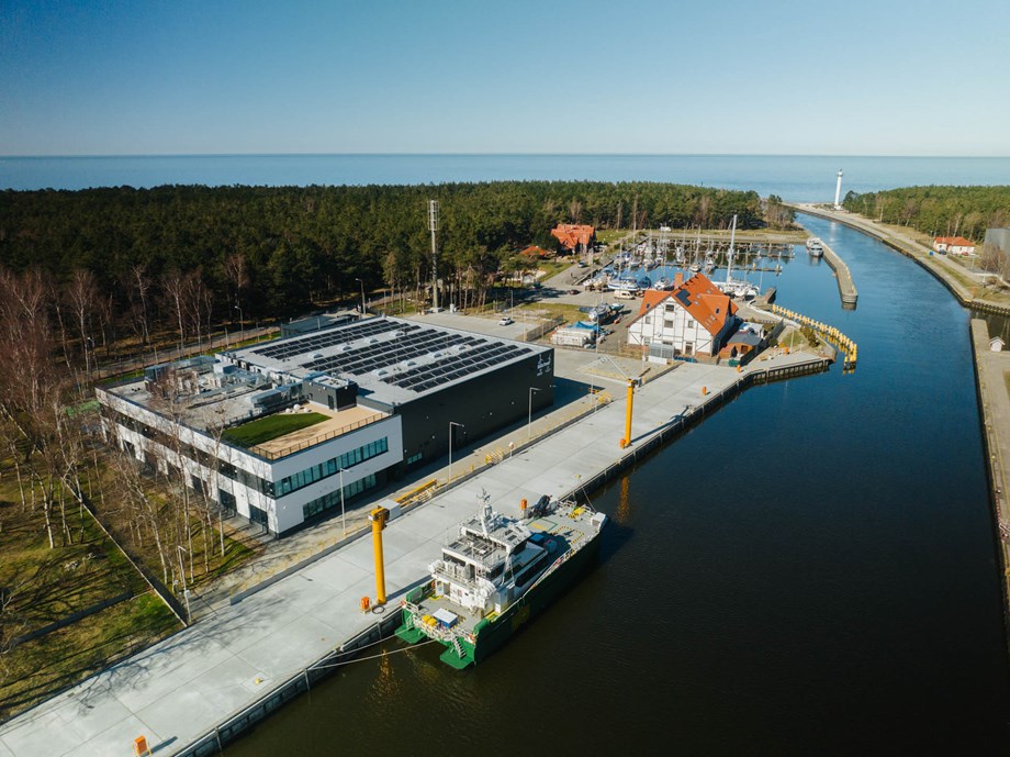 Baza Wiatrowa Baltic Power.jpg