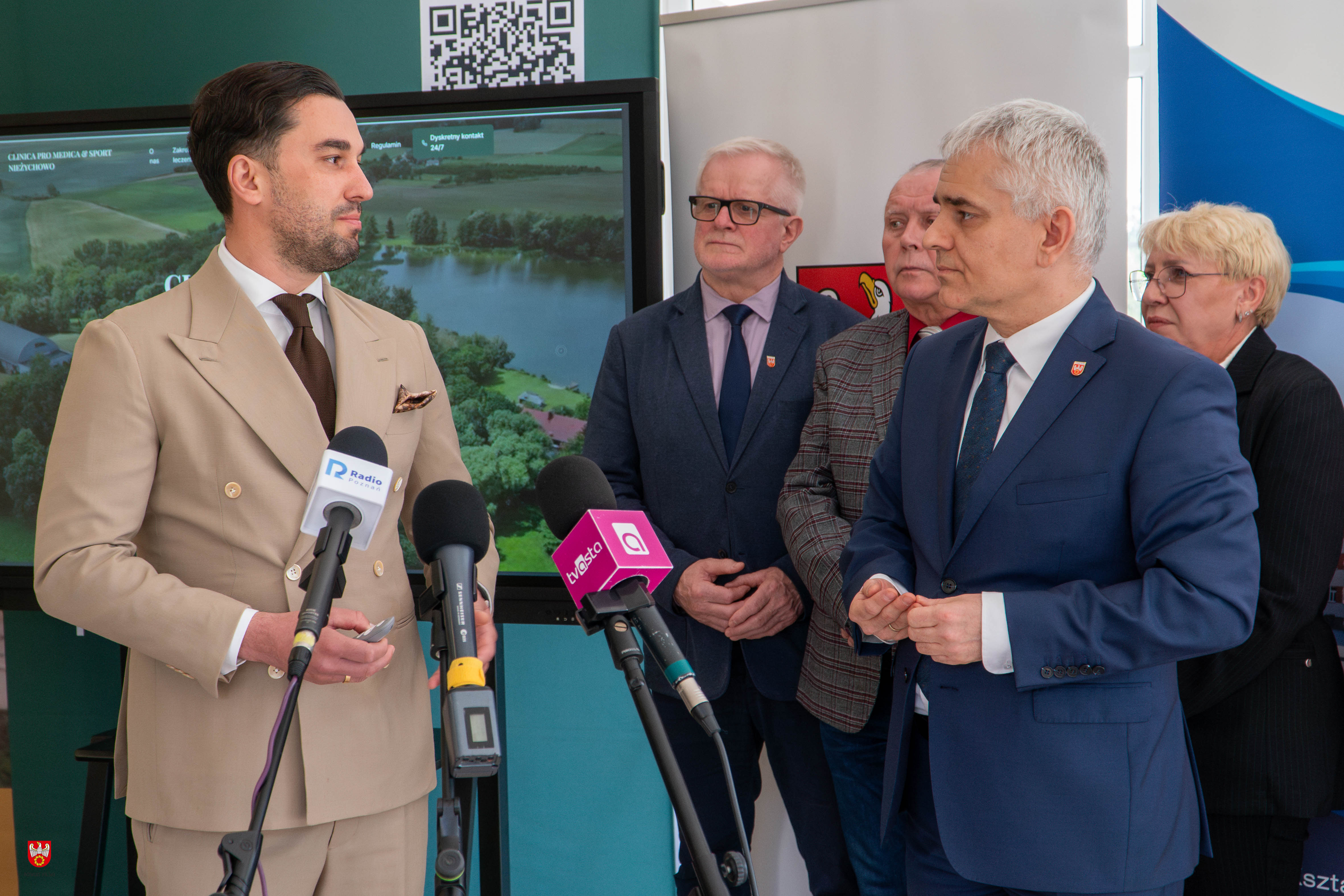 Umowa z najemcą pałacu w Nieżychowie (4).jpg
