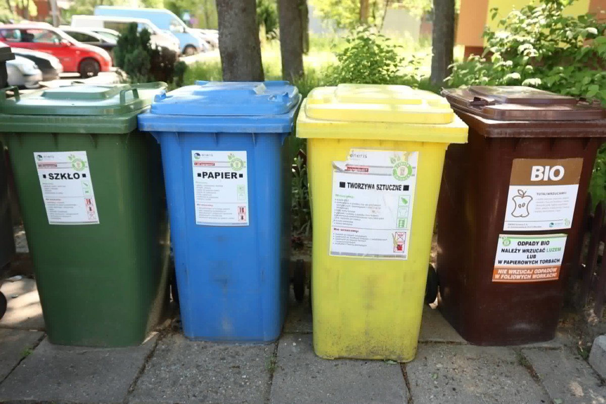 System blisko domu. Świdnica podsumowuje gospodarkę odpadami za 2025 rok.jpeg