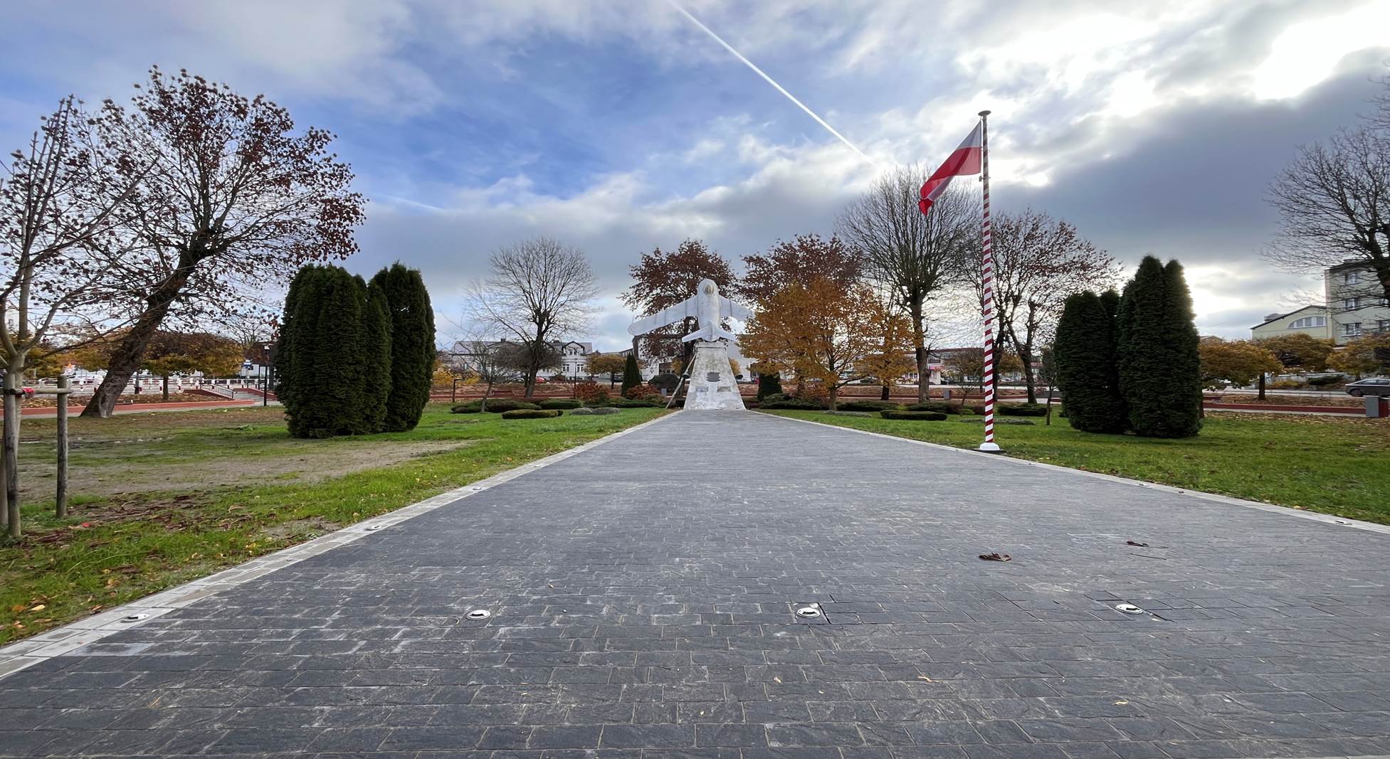 plac lotników.jpg