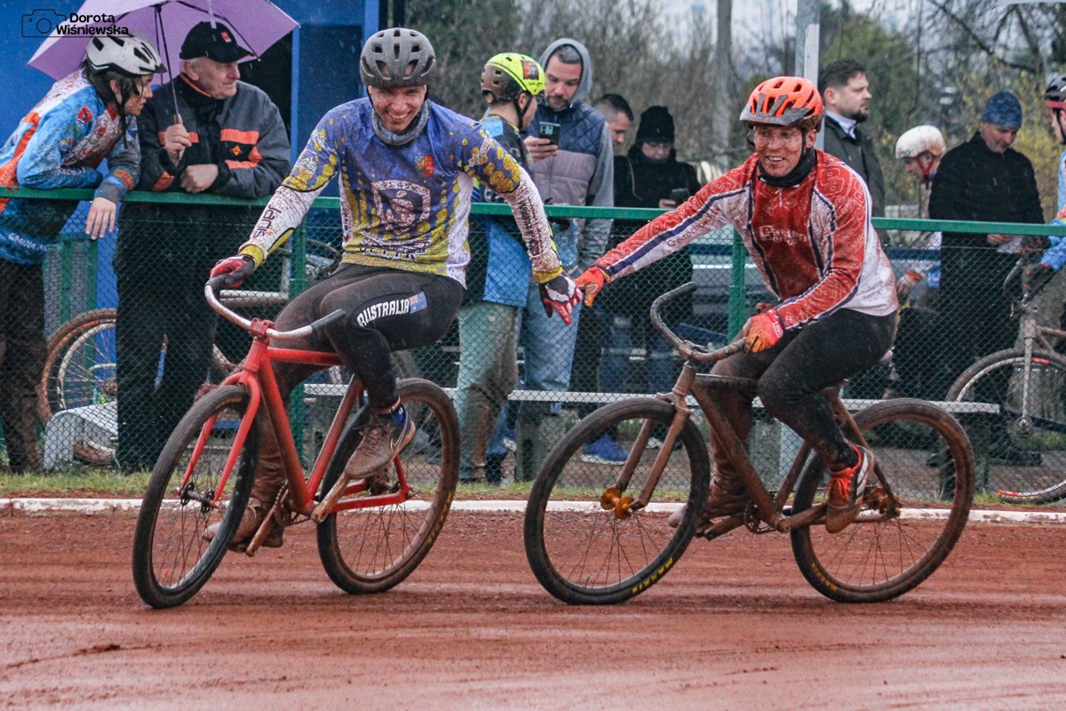 Wysokie zwycięstwo w pierwszym sparingu.jpg