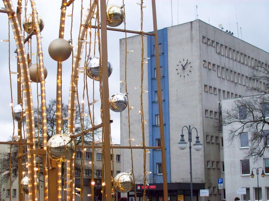 budynek urzędu święta1okk.jpg