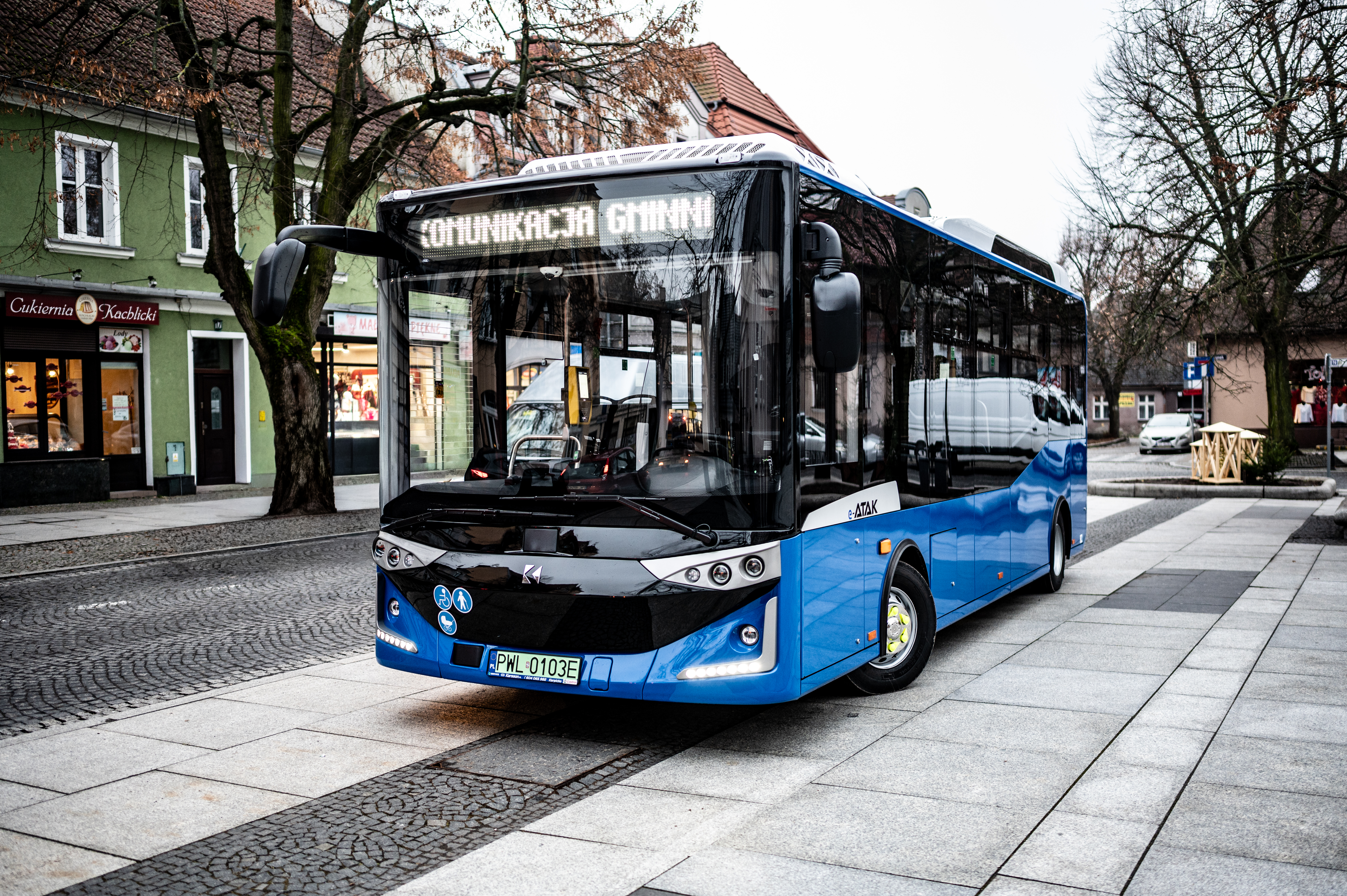 Autobusy-POPRAWIONY-001.jpg